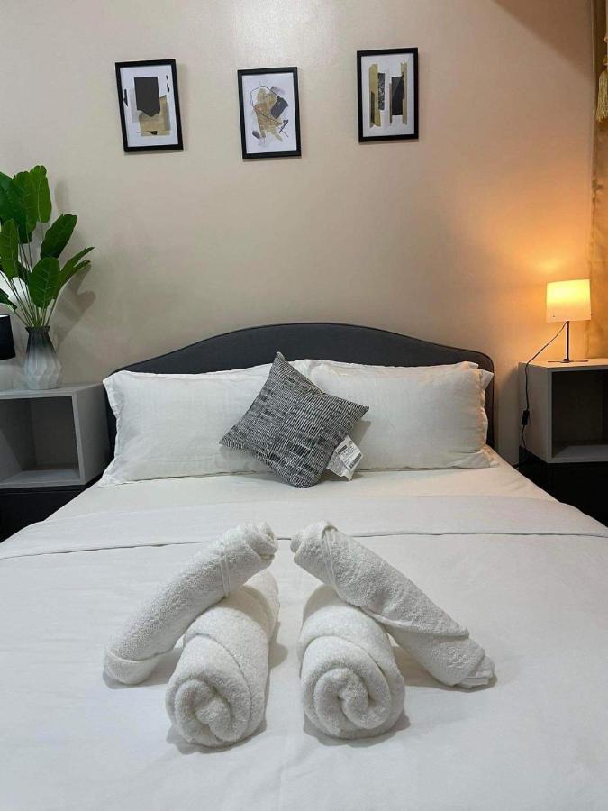 מנילה Studio Condo Building 81 Newport Boulevard מראה חיצוני תמונה