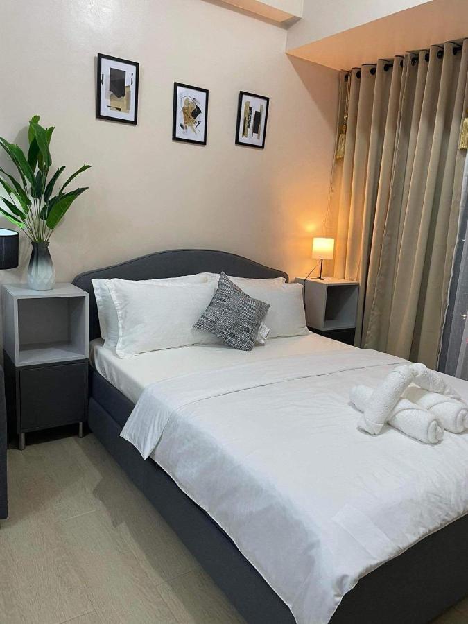 מנילה Studio Condo Building 81 Newport Boulevard מראה חיצוני תמונה