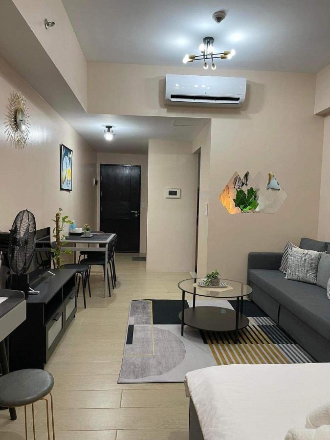 מנילה Studio Condo Building 81 Newport Boulevard מראה חיצוני תמונה