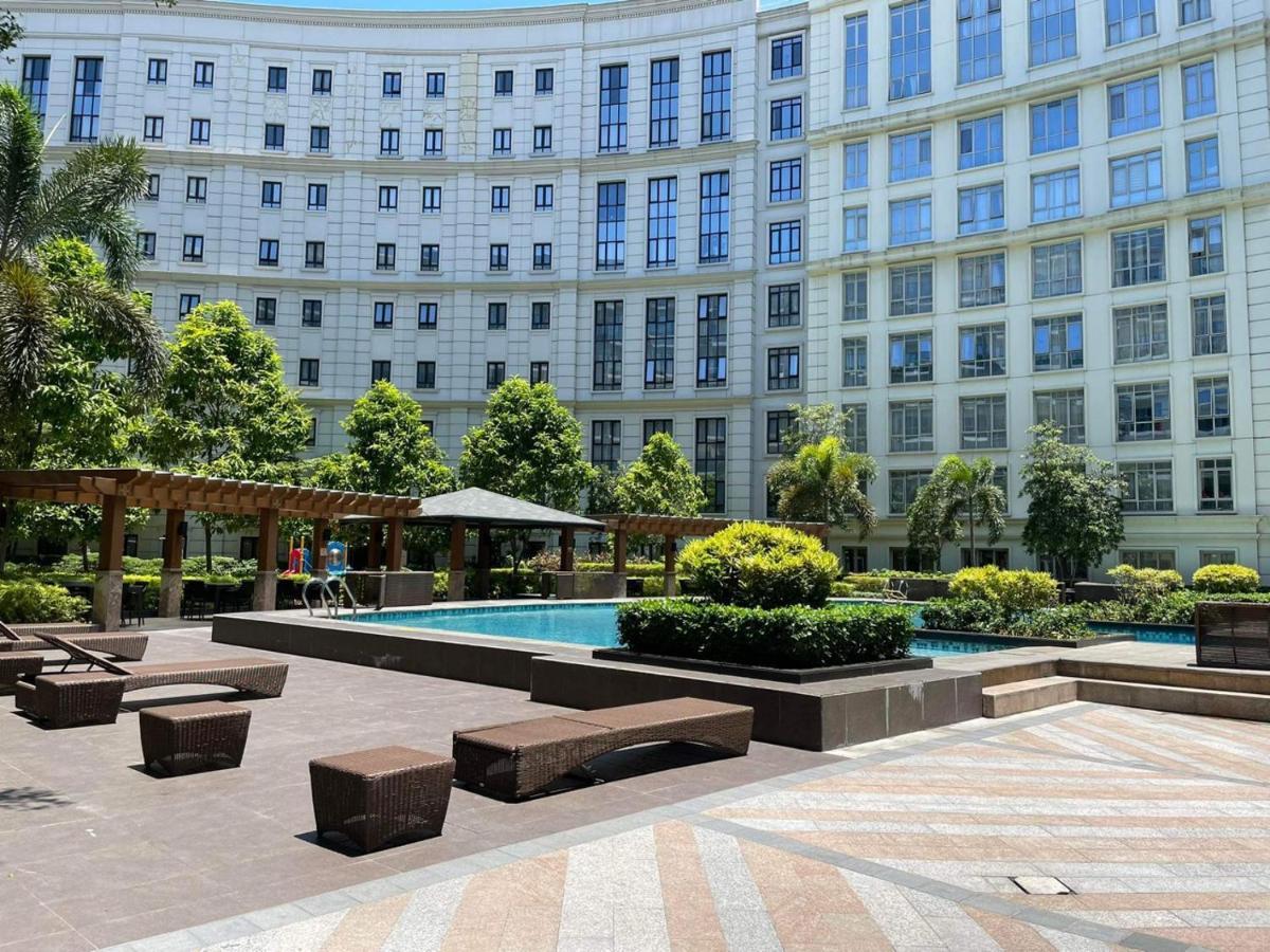 מנילה Studio Condo Building 81 Newport Boulevard מראה חיצוני תמונה