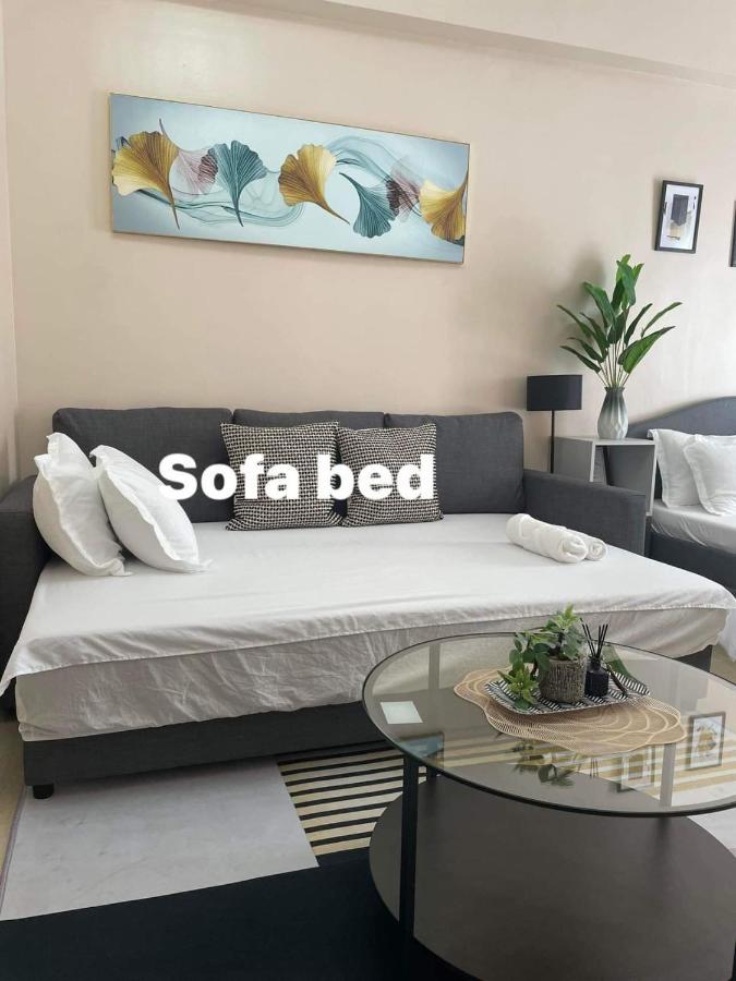 מנילה Studio Condo Building 81 Newport Boulevard מראה חיצוני תמונה